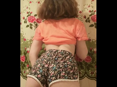 ❤️ Sexy matashin jariri yana cire guntun wando a kyamara ️ Batsa vk ️❤